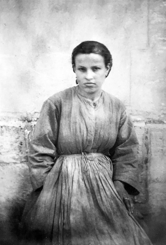 Femme photographiée à la Salpêtrière, fin xixe siècle